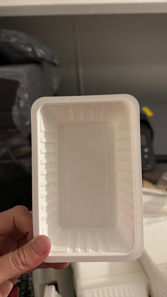 Plastiek frietbakjes a6, Ophalen