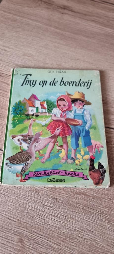 Vintage kinderboek Tiny op de boerderij, Ophalen of Verzenden, Gelezen