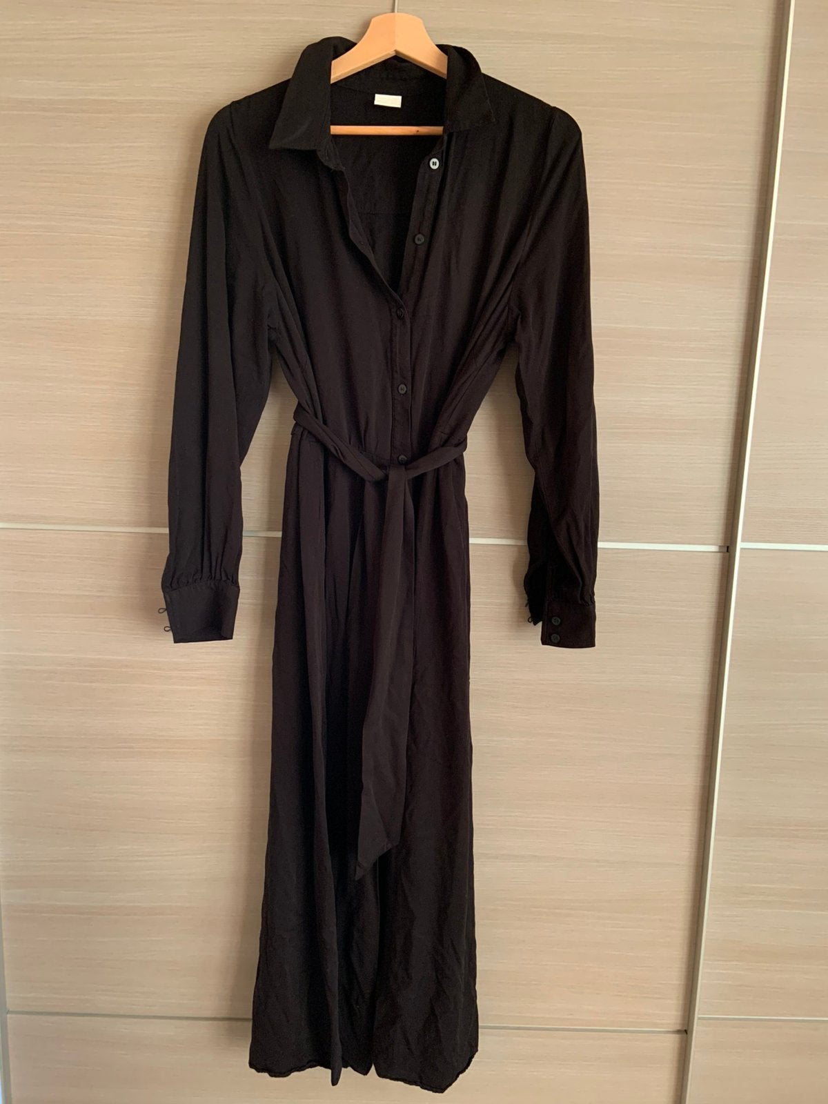 Prachtig lang zwart kleed maat 44, Kleding | Dames, Ophalen of Verzenden, Zo goed als nieuw, Maat 42/44 (L), Zwart