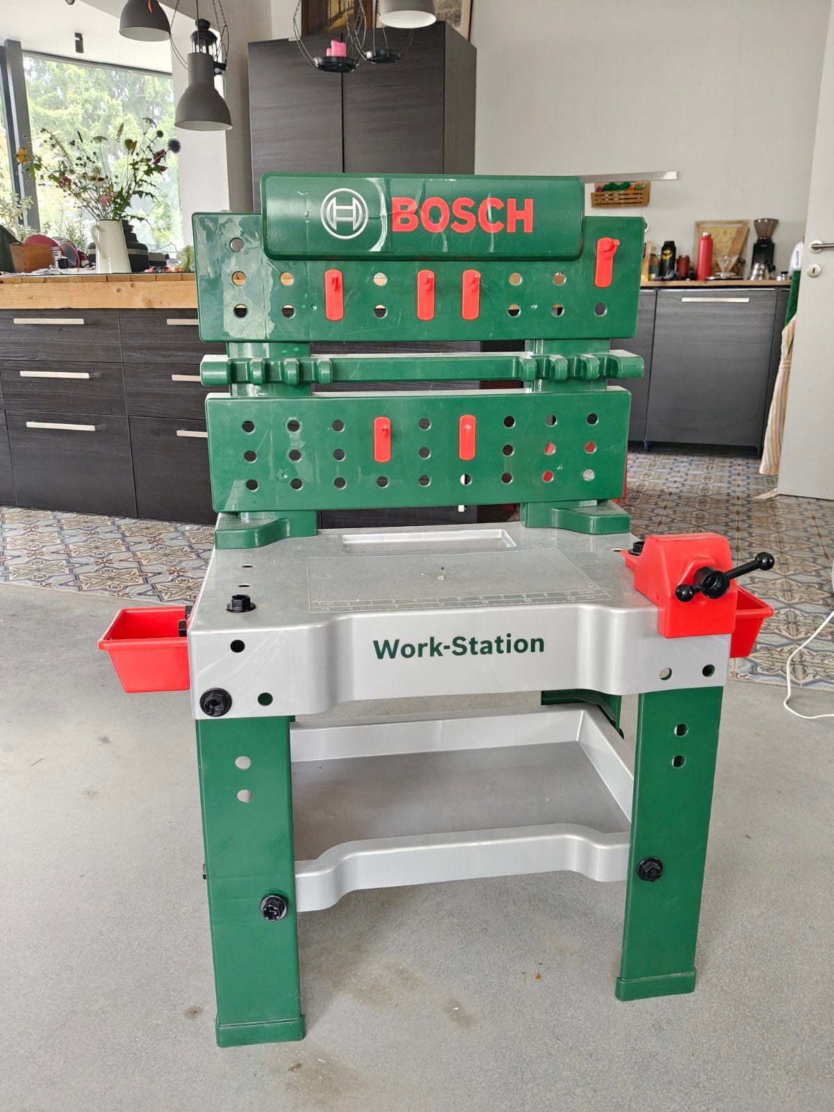 Bosch werkbank, Ophalen