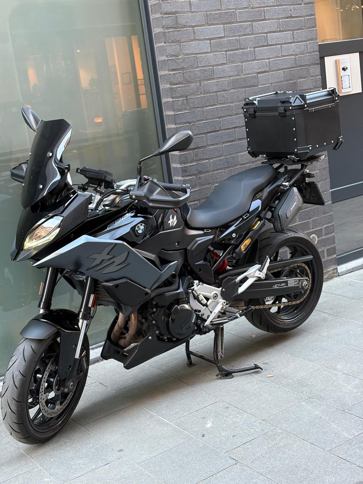 BMW XR 900 triple noire, Motos, Permis Moto A, Occasion, 2 cylindres, Particulier