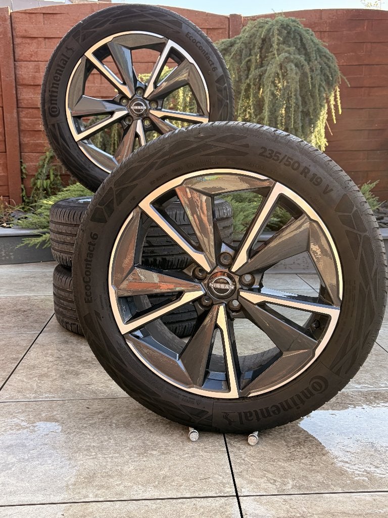 Originele 19" Nissan Qashqai J12 velgen en banden, Auto-onderdelen, Banden en Velgen, Gebruikt, Banden en Velgen, 235 mm, Personenwagen