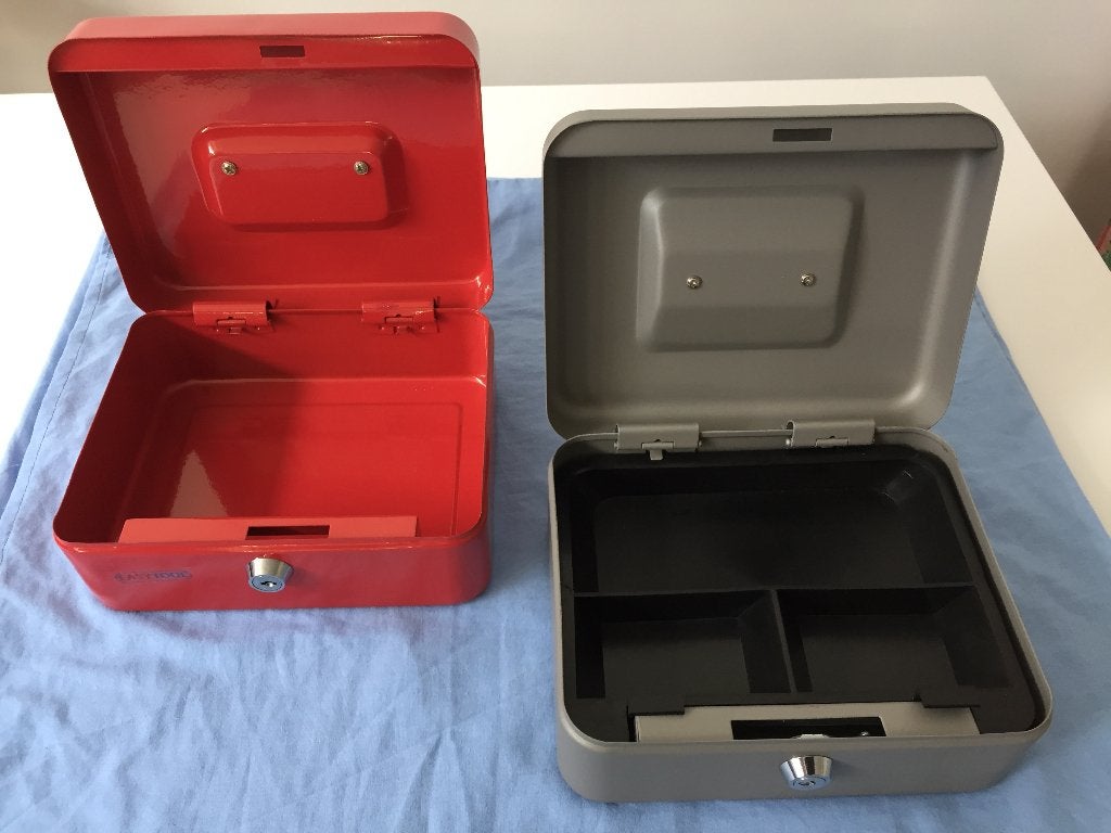 2 metalen koffertjes 25€, Huis en Inrichting, Ophalen