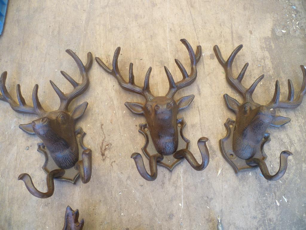 3 GIETIJZEREN HERTEN KAPSTOKKEN, Antiek en Kunst, Curiosa en Brocante, Ophalen