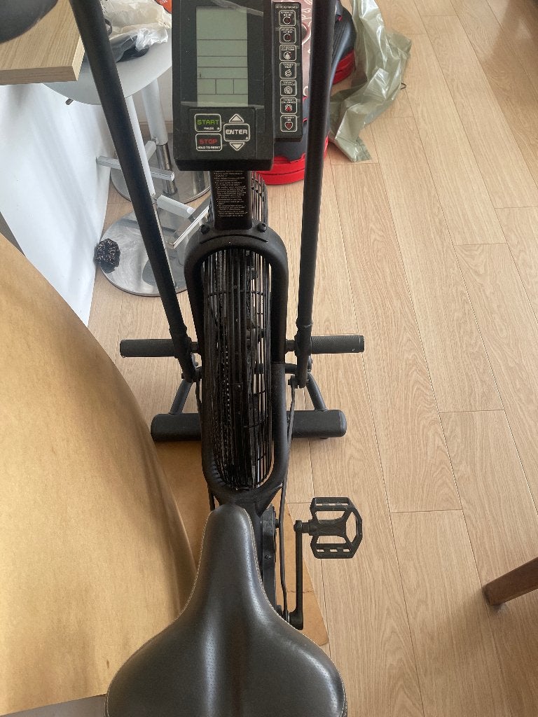 Assault-bike, Sport en Fitness, Ophalen, Benen, Overige typen, Zo goed als nieuw