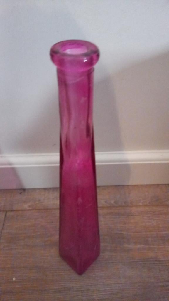 Petit vase, Enlèvement