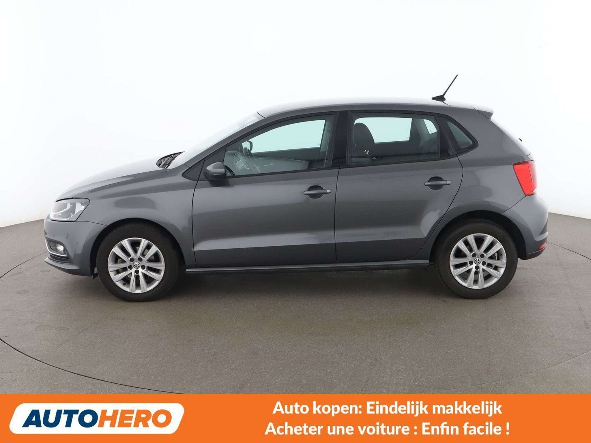 Volkswagen Polo 1.2 TSI Comfortline BlueMotion Tech, Autos, 1197 cm³, Argent ou Gris, Achat, 109 g/km