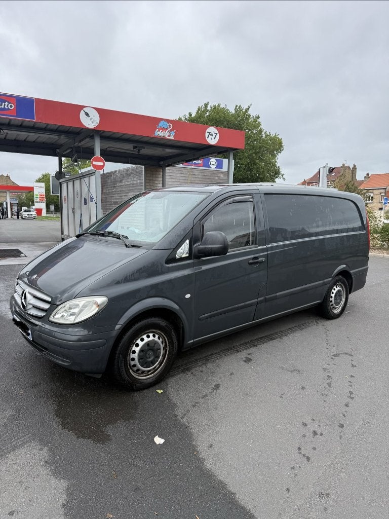 Mercedes Vito 111 Aménagé, Argent ou Gris, Achat, Boîte manuelle, Entretenue par le concessionnaire