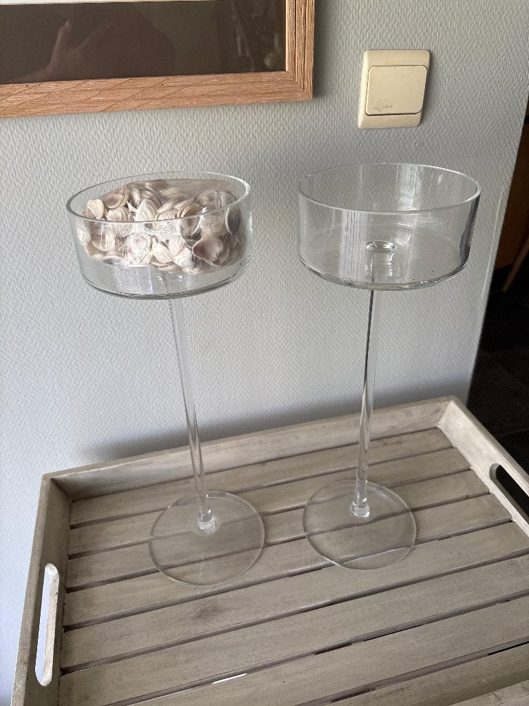 Decoratieschalen op voet, Ophalen
