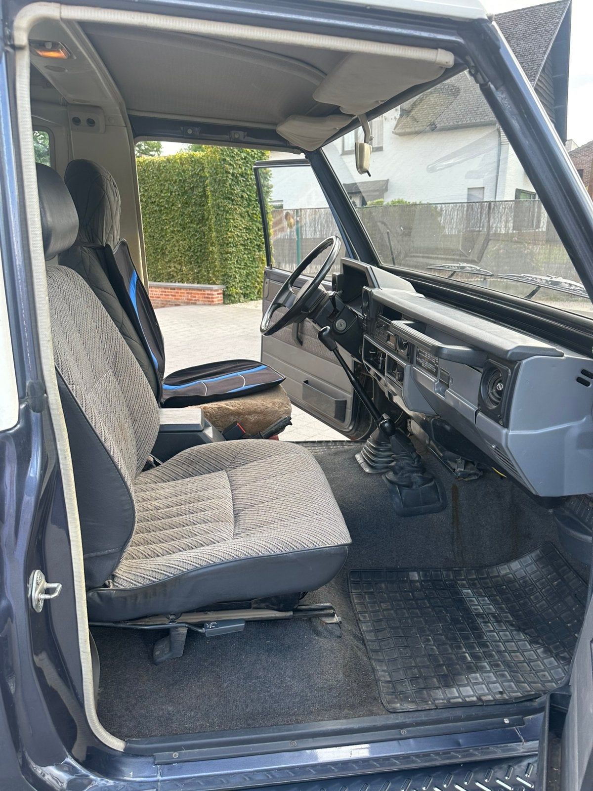 Te koop Toyota Landcruiser bouwjaar 1987, Auto's, Stof, Zwart, 4 cilinders, Blauw