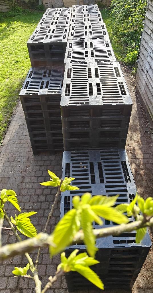 Stevige kunststof paletten, Doe-het-zelf en Bouw, Hout en Planken, Gebruikt, Ophalen