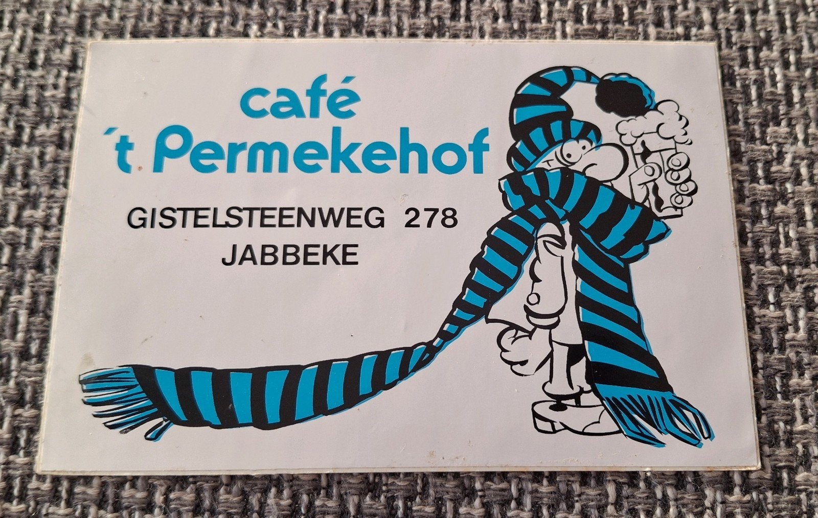 F: sticker café Permekehof Jabbeke strip stripfiguur, Ophalen of Verzenden, Zo goed als nieuw, Bedrijf of Vereniging