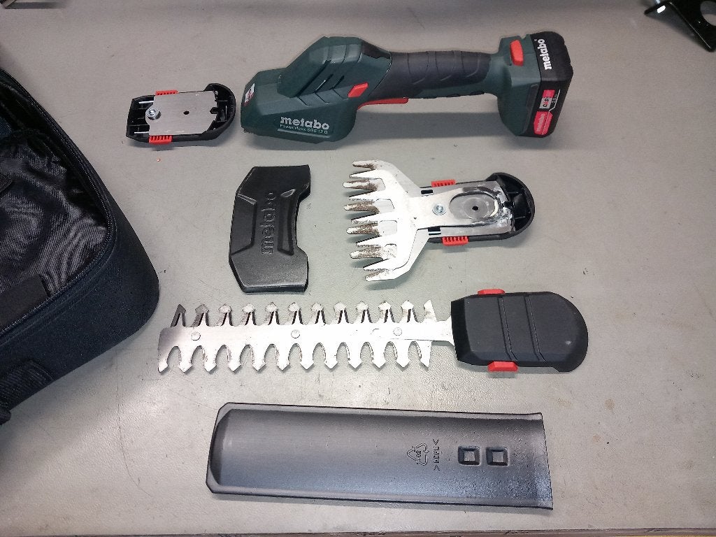 petit taille haie sur batterie METABO, Enlèvement ou Envoi, Comme neuf, Batterie, Metabo