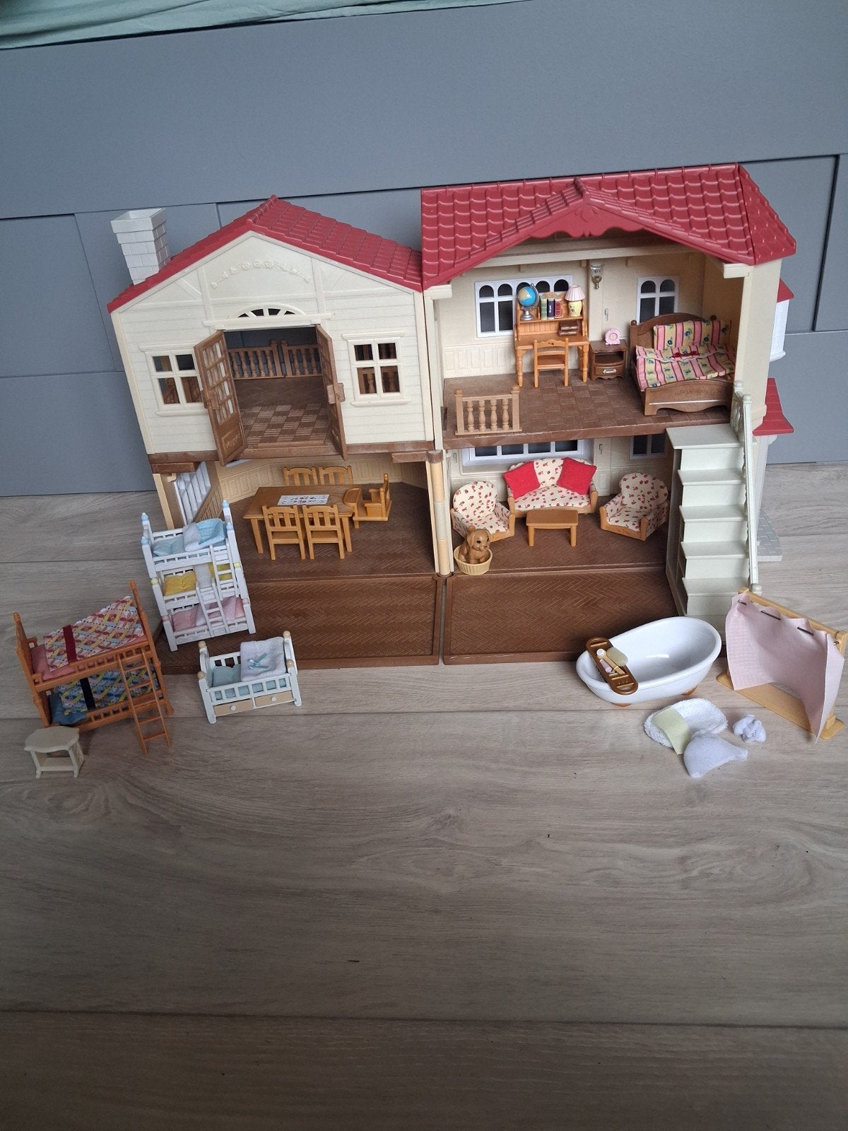 Maison sylvanienne avec des trucs, Enlèvement ou Envoi, Neuf, Maison de poupées