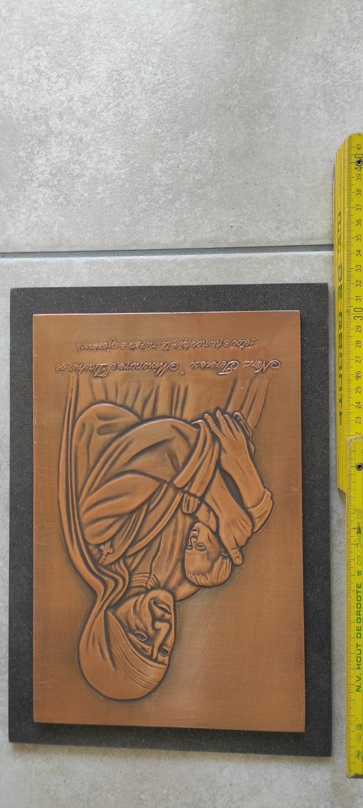 Plaque en bronze en relief représentant Mère Teresa « Nënë T, Antiquités & Art, Enlèvement ou Envoi