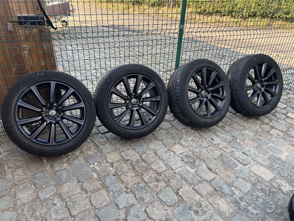 Volvo XC90 velgen 20 inch met winterbanden & set zomerbanden, Auto-onderdelen, Banden en Velgen, Ophalen, 20 inch, Zomerbanden