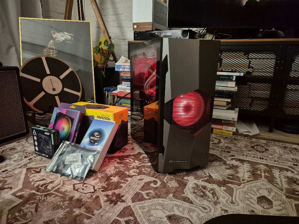 Ryzen 7600 / 16gb ddr5 / 1TB / wifi / bt / win 11, Computers en Software, Ophalen, SSD