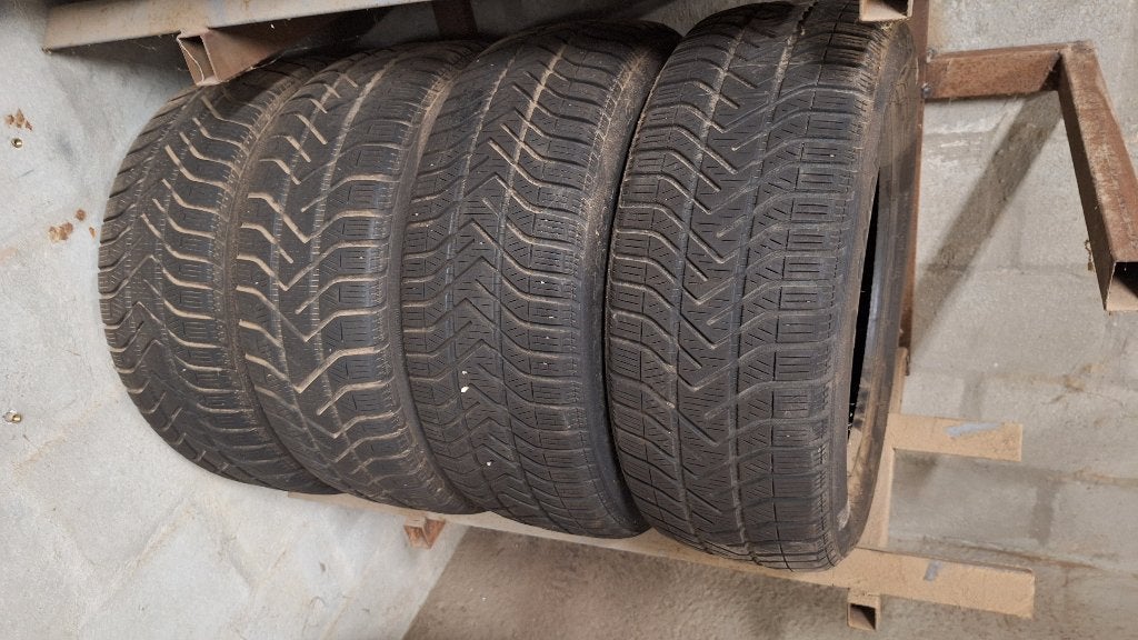 4 autobanden 205/55 R16, Auto-onderdelen, Ophalen, Gebruikt, 16 inch, 205 mm
