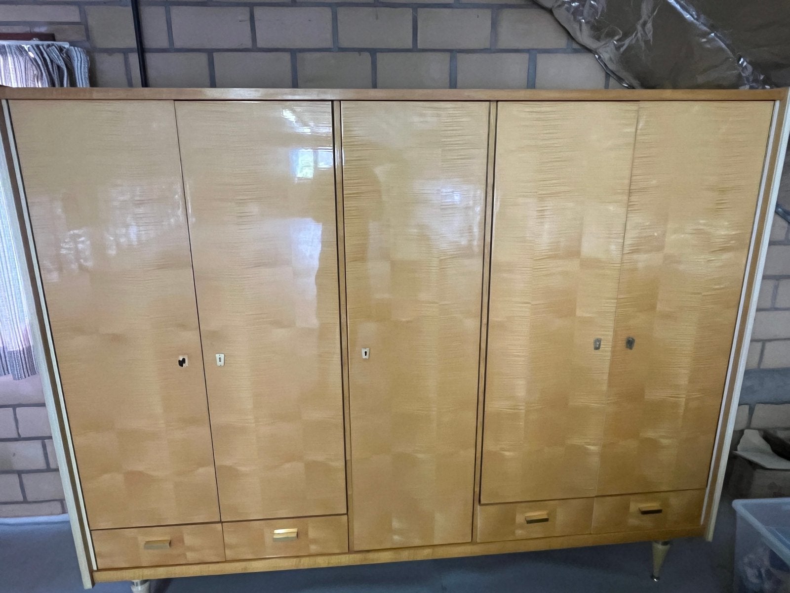 Houten kleerkast, Ophalen, Gebruikt