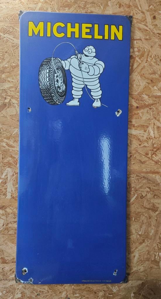 geëmailleerde Michelin-plaat uit 1958, Ophalen