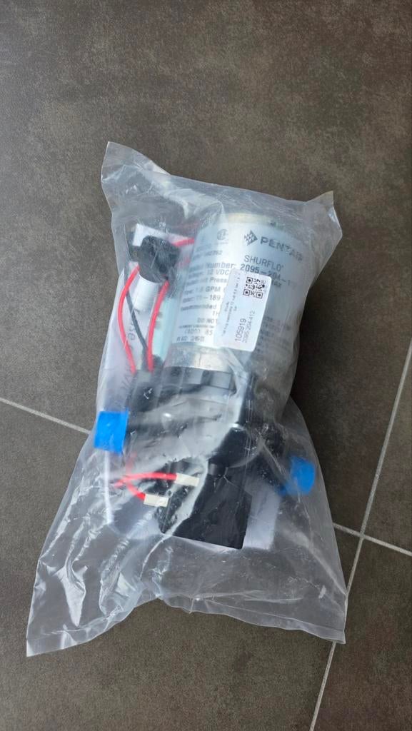 Shurflo waterpomp 12V – camper/caravan (NIEUW), Ophalen, Nieuw