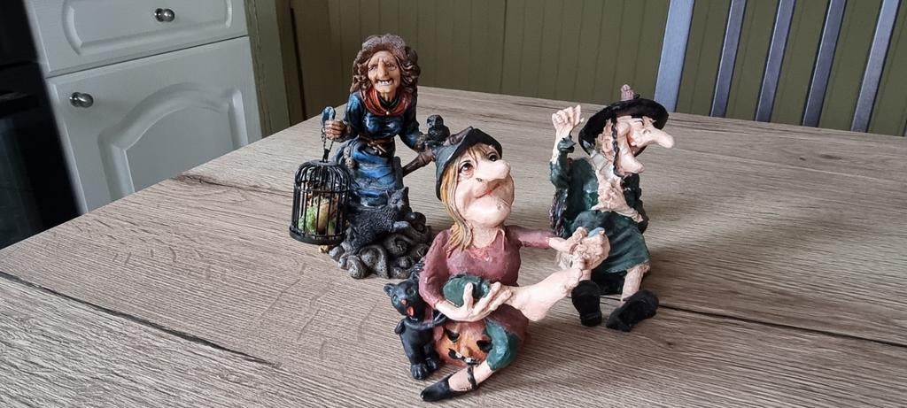 3 heksen figuren, Verzamelen, Ophalen of Verzenden, Zo goed als nieuw