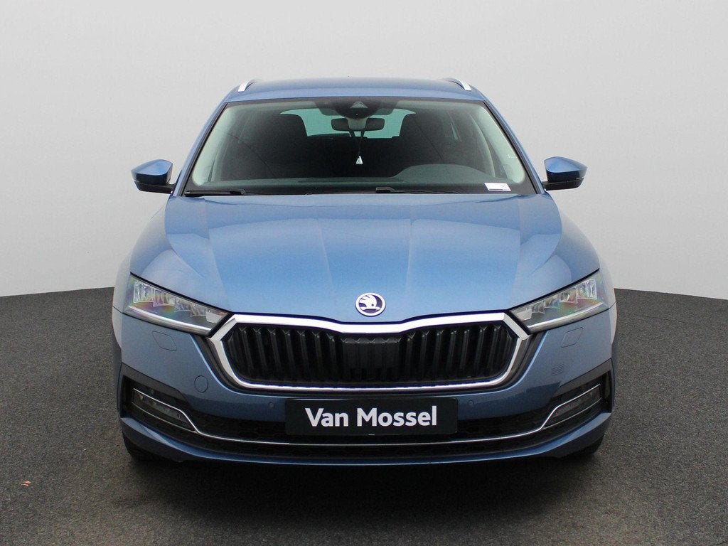 Skoda Octavia Combi 2.0 CRTDI 85kW Ambition Zetelverwarming, Voorwielaandrijving, Stof, Gebruikt, https://public.car-pass.be/vhr/6280def6-9bce-4f36-bc47-d367b95cc5e0