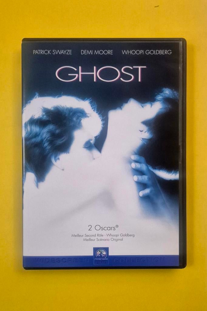 DVD 📀 Ghost - Patrick Swayze / Demi Moore 1990 V2, CD & DVD, DVD | Thrillers & Policiers, Tous les âges, Enlèvement ou Envoi