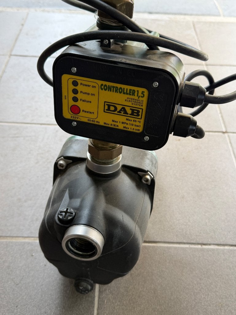 DAB pomp Jetcom 82M met druk controller, Jardin & Terrasse, Enlèvement, Utilisé, Électrique, Pompe d'appoint