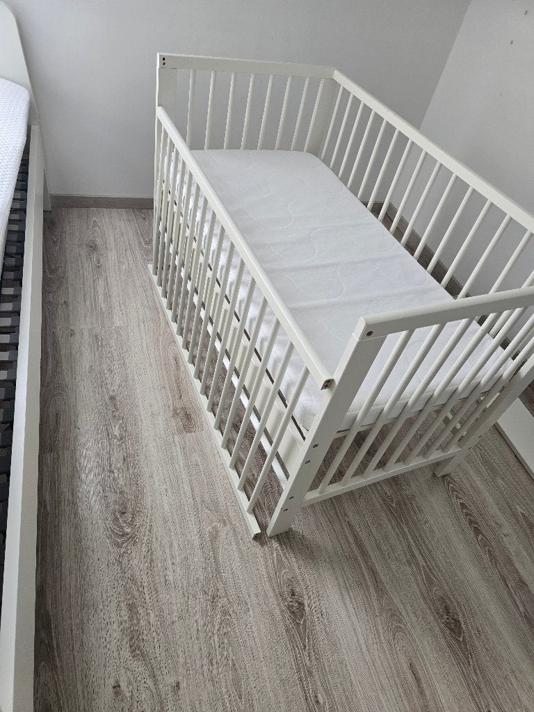Lit + matelas tre propre enfant, Enfants & Bébés, Chambre d'enfant | Lits, Enlèvement, Comme neuf, Moins de 140 cm, Moins de 70 cm