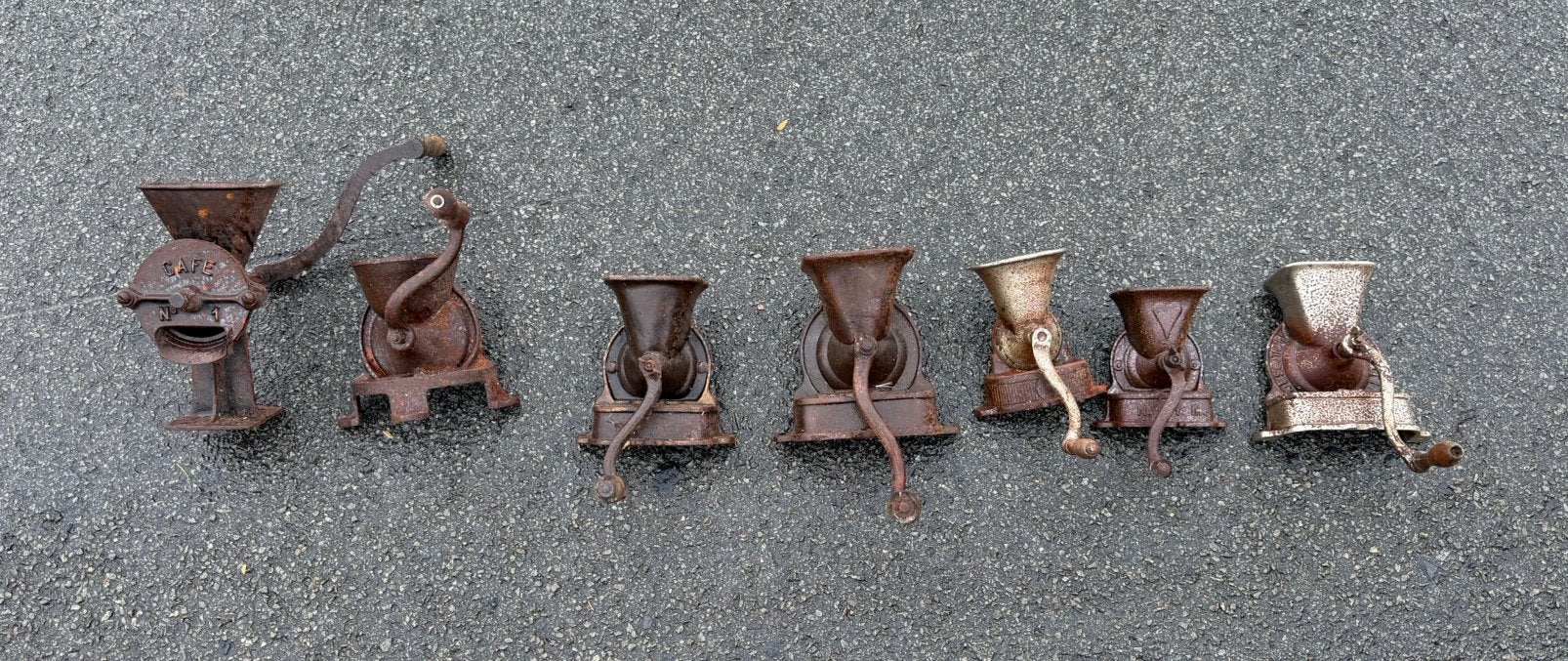 7 antieke gietijzeren koffiemolens, Ophalen of Verzenden