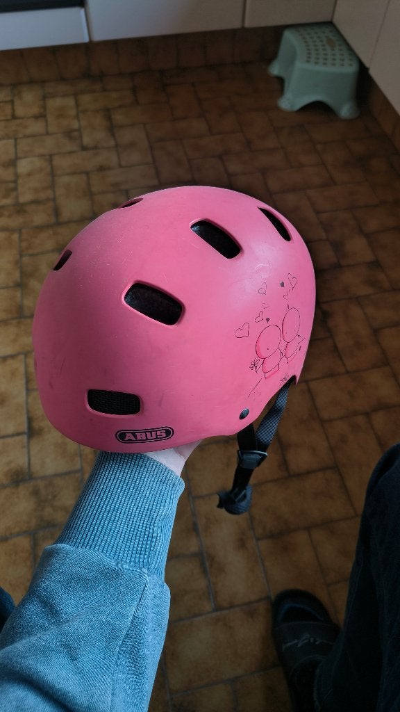 Helm, Fietsen en Brommers, Fietsaccessoires | Fietshelmen, Ophalen, Gebruikt, Meisje