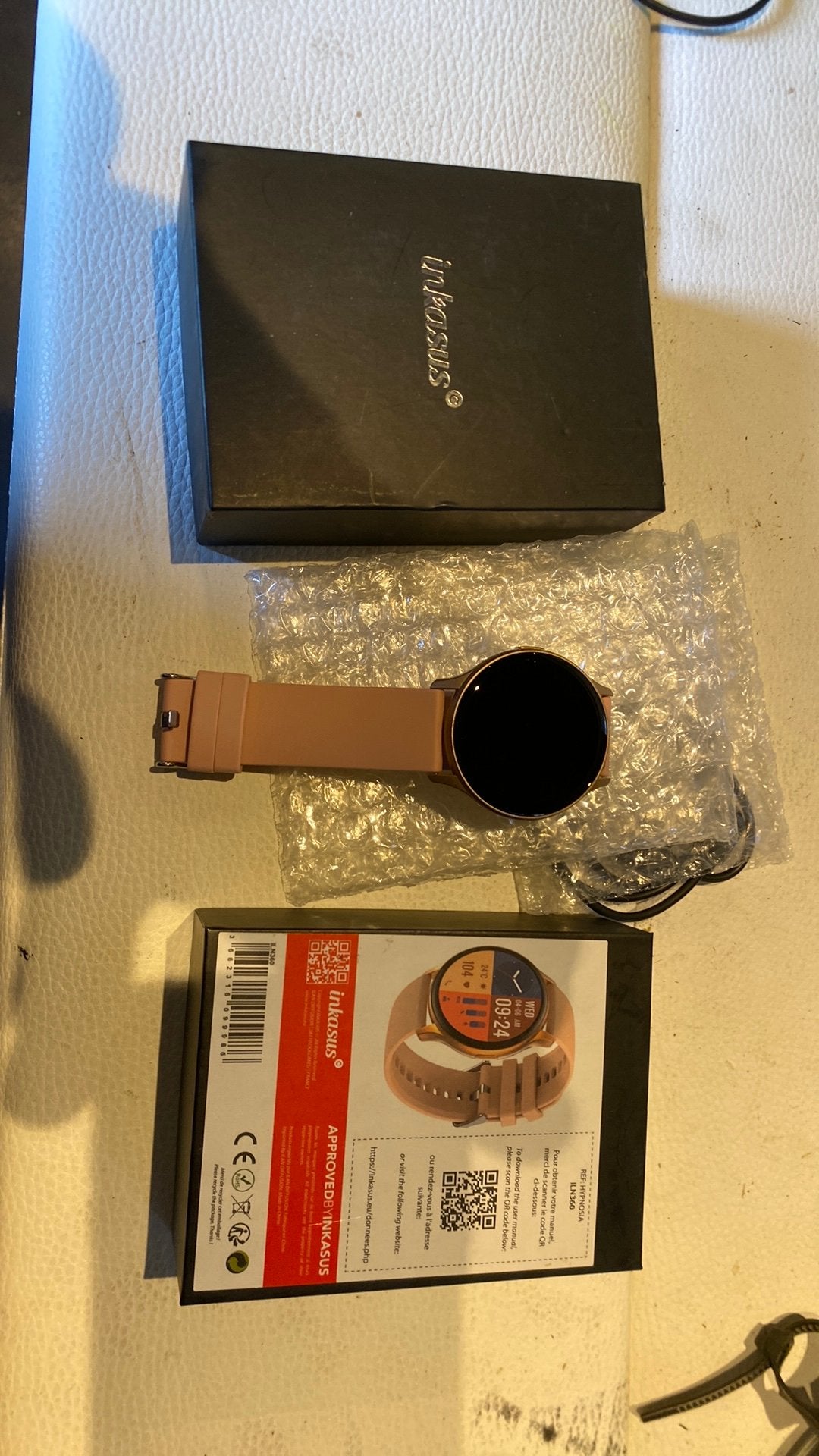 Smartwatchen te koop de prijs is voor de beide uiteraard, Enlèvement, Étanche, Comme neuf, Rose