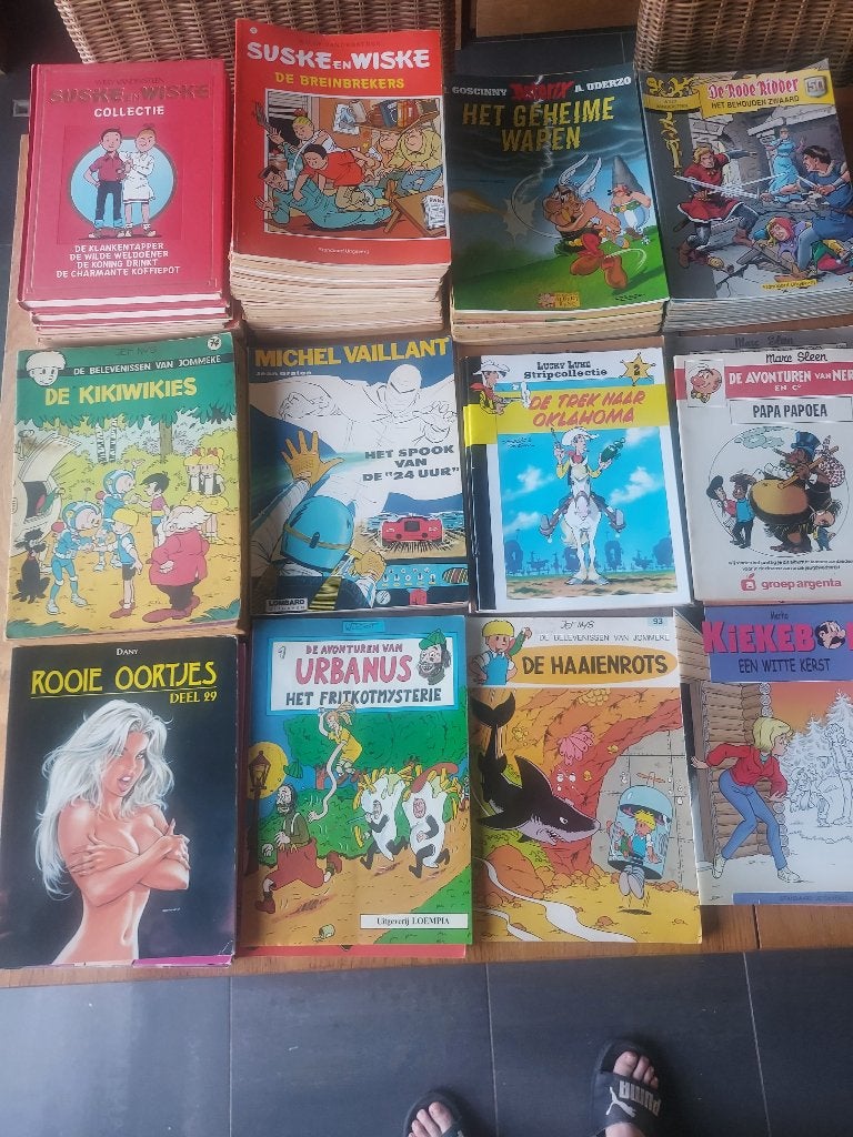 Meer dan 275strips,  asterix, de rode ridder enz, Boeken, Stripverhalen, Verzenden, Gelezen