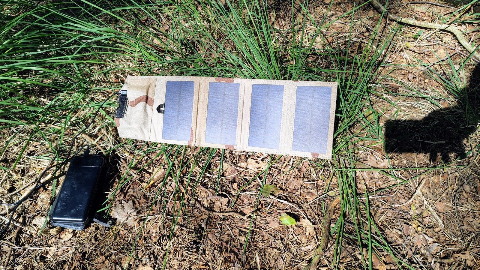 Draagbaar zonnepaneel met USB, Ophalen, Gebruikt