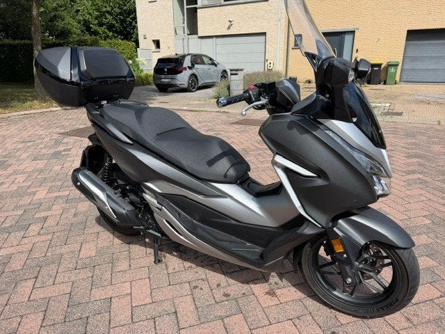 Schitterende Honda Forza 300 (2020) – Slechts 5.303 km!!!!, ABS, 300 cm³, Scooter, Occasion