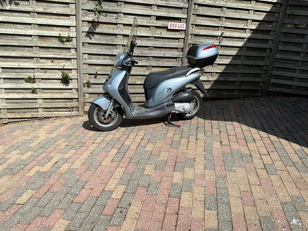 Scooter Honda 125cc, Vélos & Vélomoteurs, Scooters | Marques Autre, Enlèvement