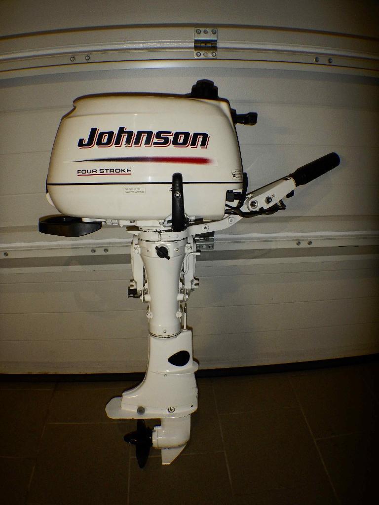 MOTEUR JOHNSON 5,5cv, Sports nautiques & Bateaux, Moteurs Hors-bord & In-bord, 5 à 10 ch, Utilisé, Moteur hors-bord, Essence