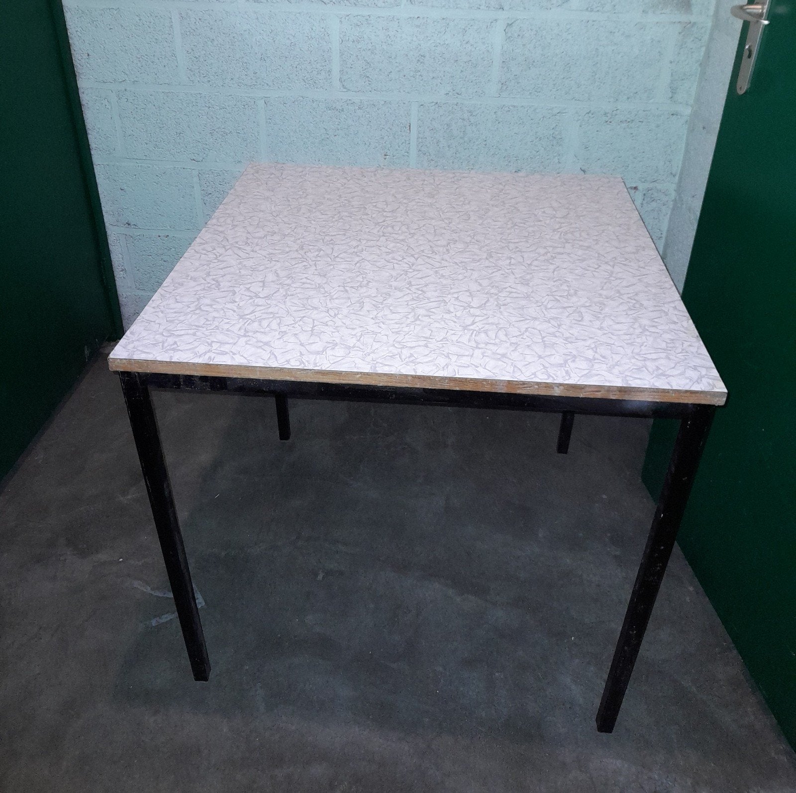 Kleine vintage keukentafel, Vintage, Ophalen