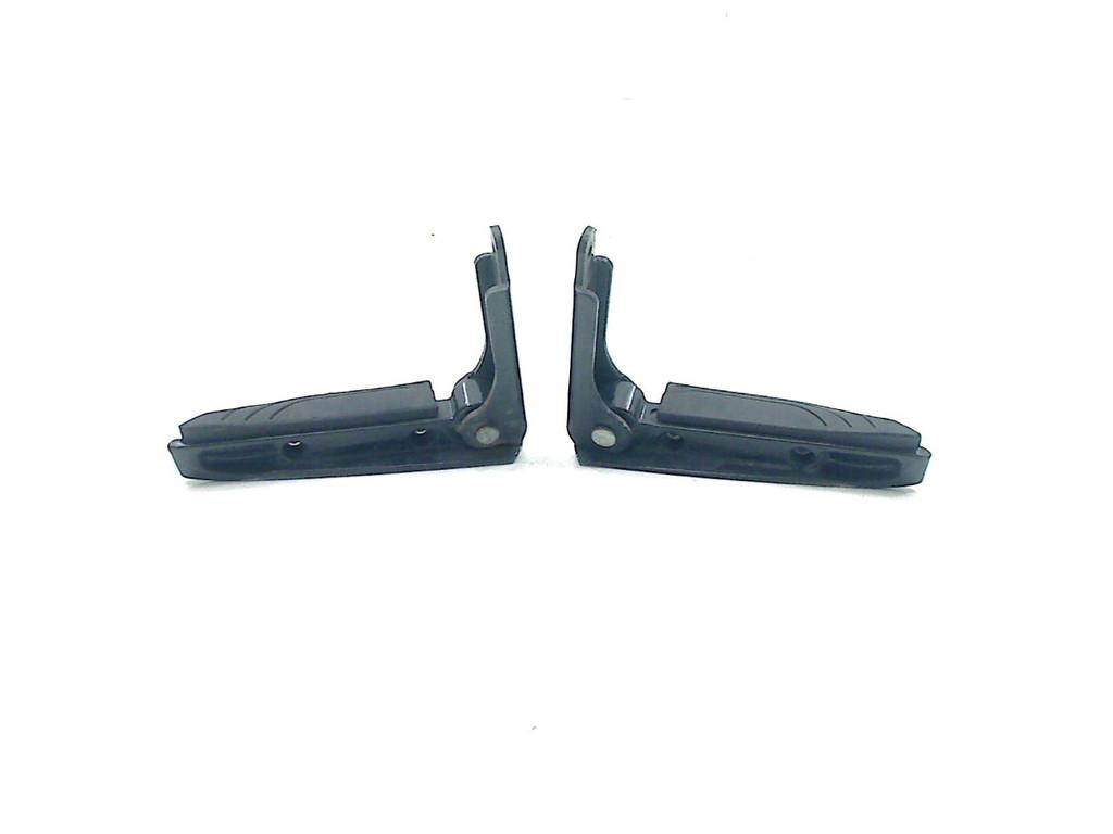 REPOSE-PIEDS SET MP3 300 Yourban LT 2011-2015 (ZAPM75100), Dhr. S. di Majo, Utilisé, Info@cama-motorparts.nl, P.J. Troelstraweg 8 8
3144 CX  MAASSLUIS, NL