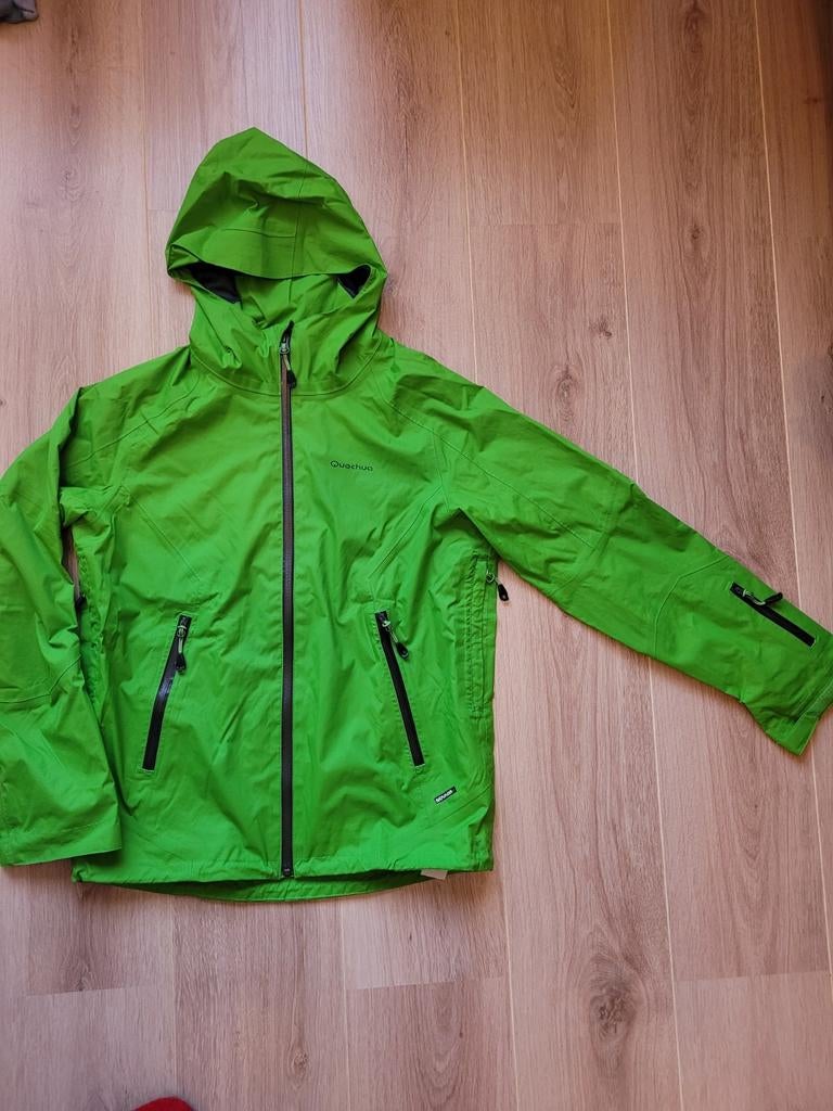 Regenjas Decathlon, Ophalen