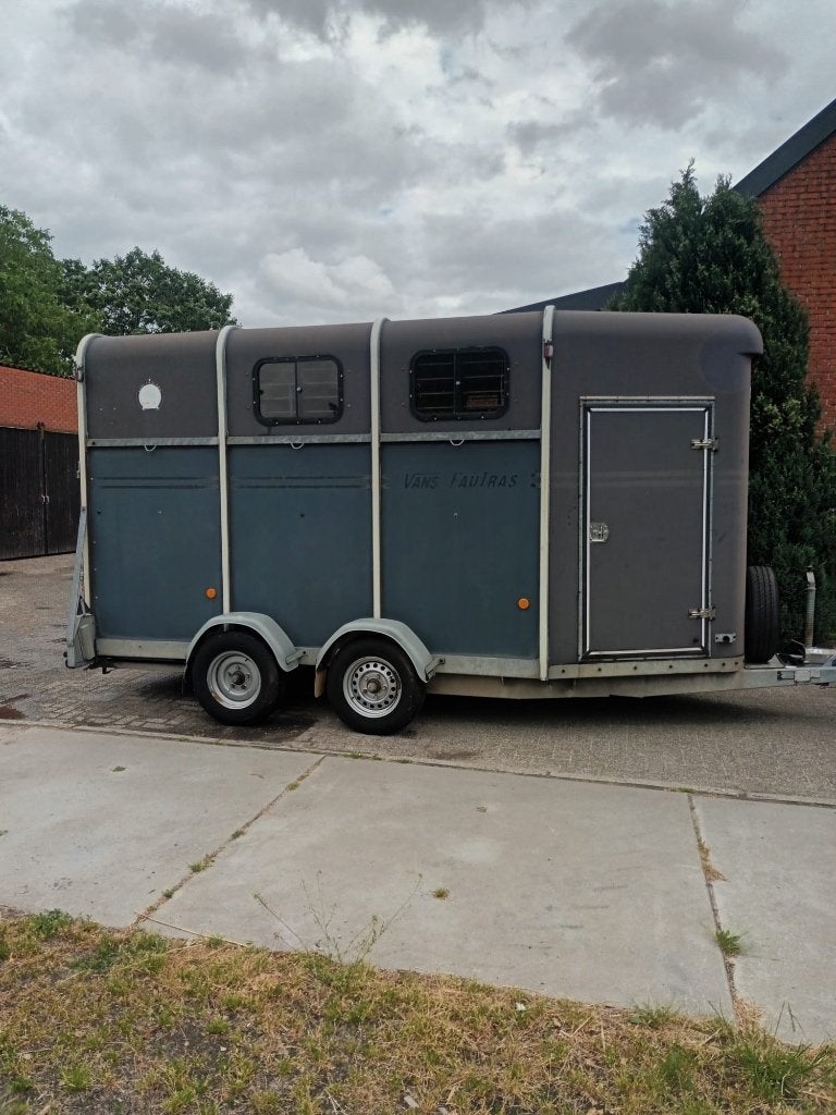 Paardentrailer Vans Fautras Promax3, Animaux & Accessoires, Chevaux & Poneys | Semi-remorques & Remorques, Enlèvement, Utilisé