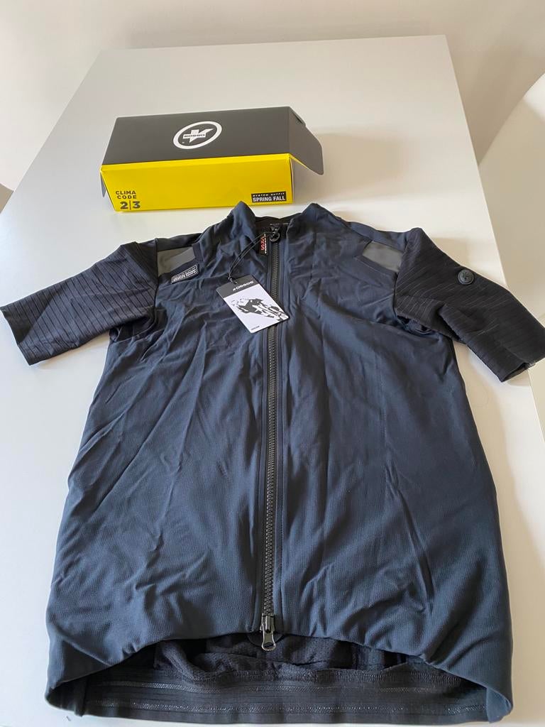 Assos Equipe RS Spring Fall Aero SS Jersey TARGA Zwart, Ophalen of Verzenden, Zo goed als nieuw