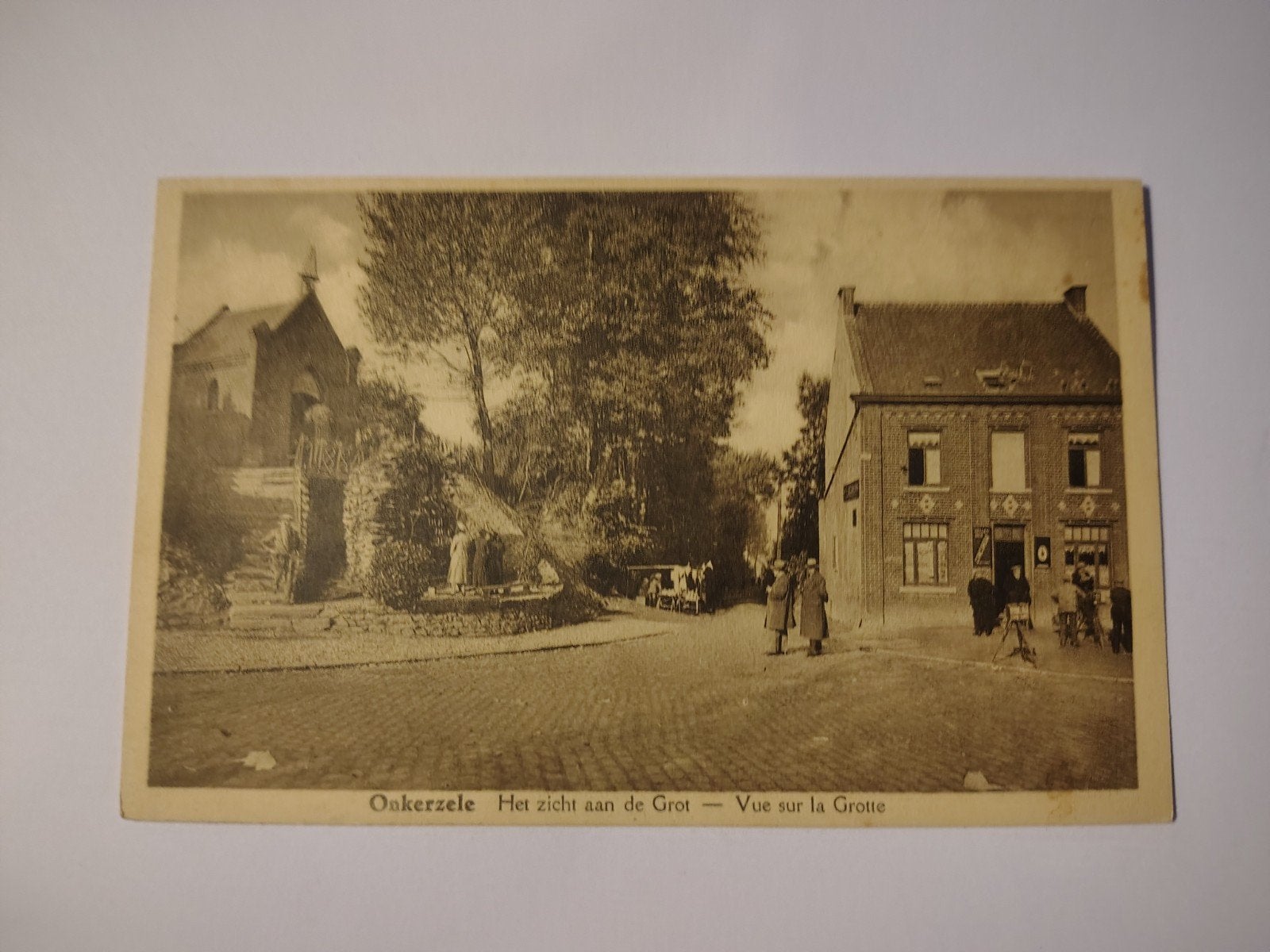 Onkerzeele Het zicht aan de Grot, Ophalen of Verzenden