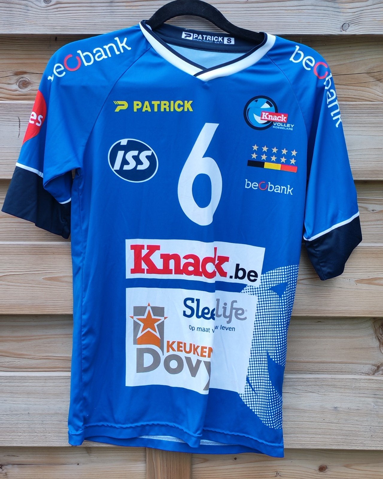 2015 knack Roeselare nummer 6 maat S

volleybal

prachtig sh, Ophalen of Verzenden, Shirt