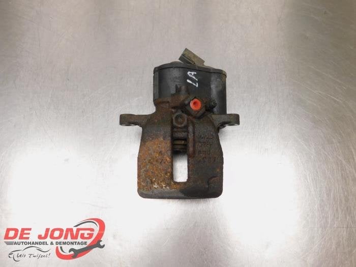 Etrier de frein (pince) arrière gauche d'un Volkswagen Pass, Volkswagen, -, 3 mois de garantie, Utilisé