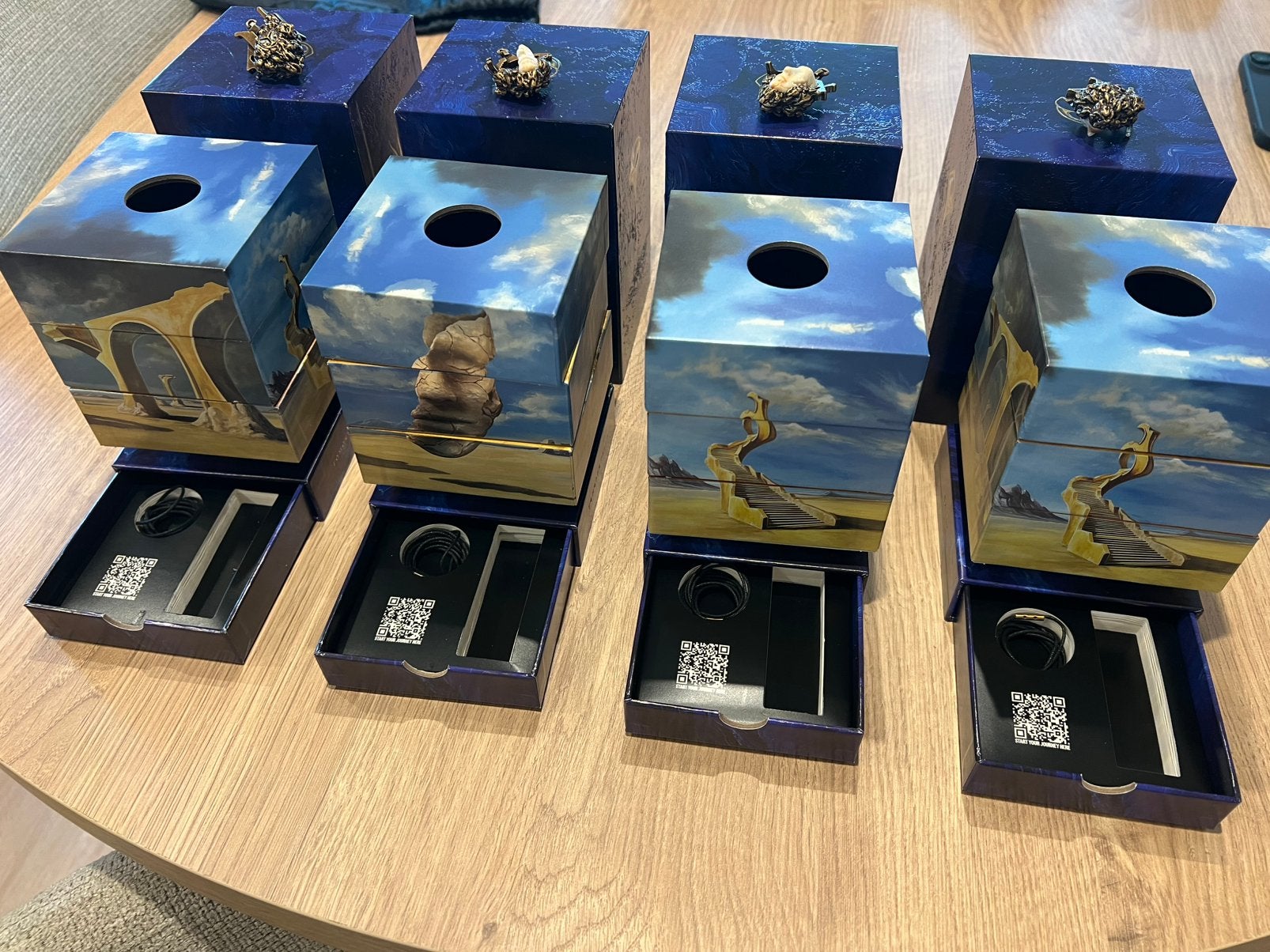 Tomorrowland treasure Case - 2026, Collections, Collections complètes & Collections, Enlèvement