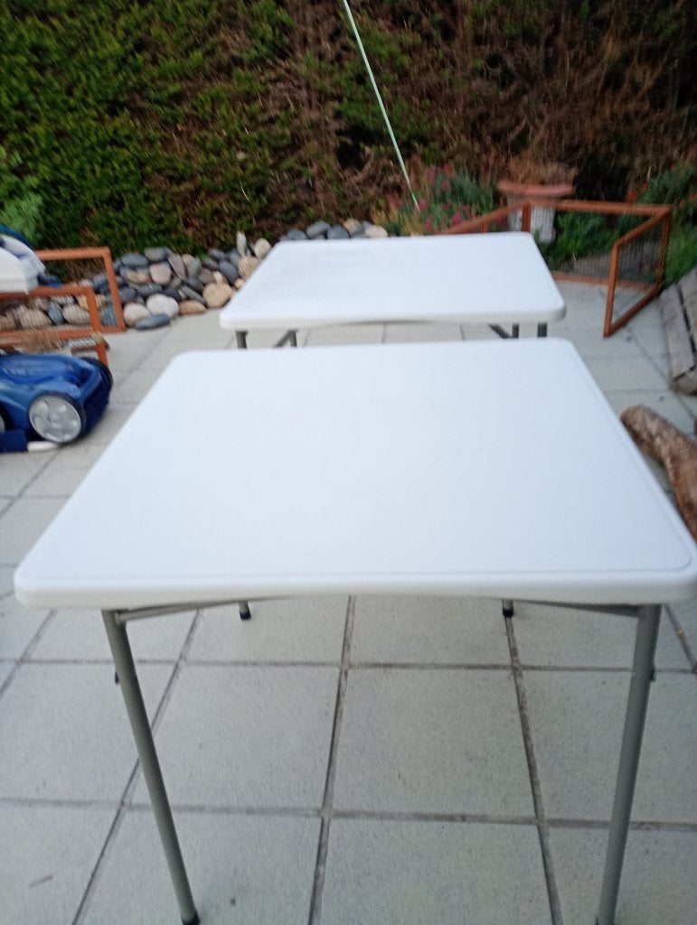Campingtafels, Caravans en Kamperen, Kampeermeubelen, Ophalen, Zo goed als nieuw, Campingtafel