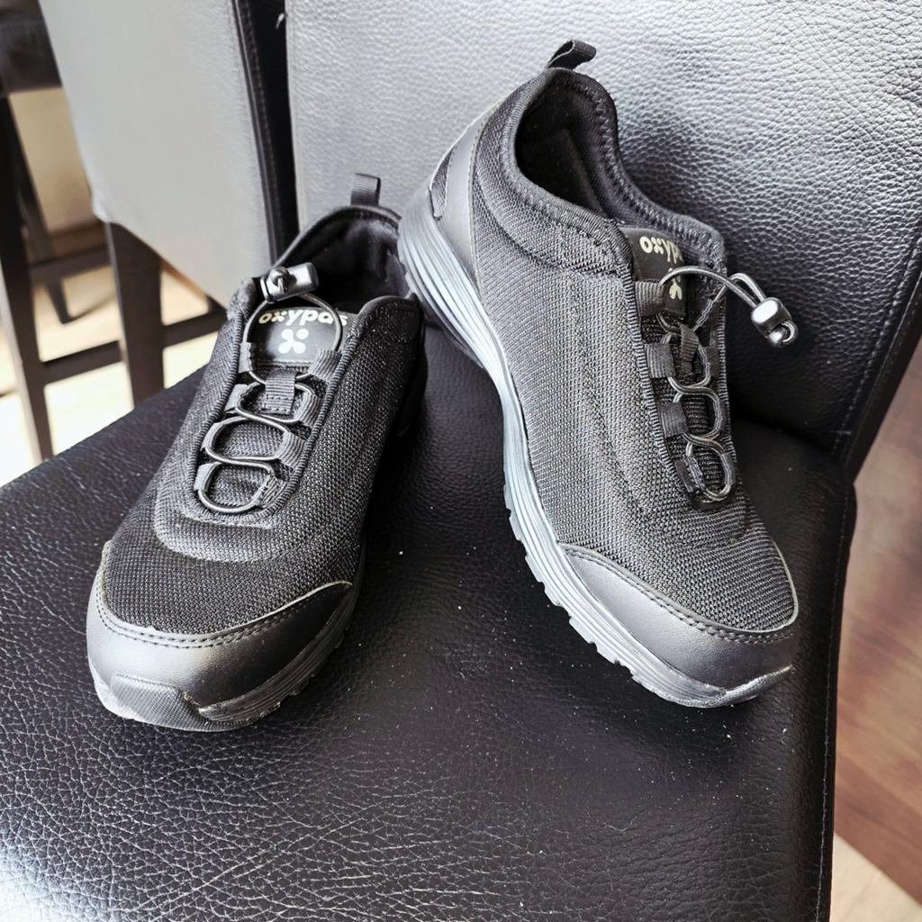 Oxypas werkschoenen / comfort sneakers
Maat 40, Kleding | Dames, Verzenden, Zwart, Sneakers
