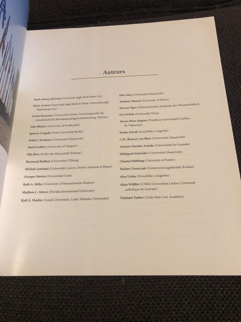 Hoogste gerechtshoven in Europa - Een historisch portret *, Boeken, Politiek en Maatschappij, Ophalen of Verzenden, Zo goed als nieuw
